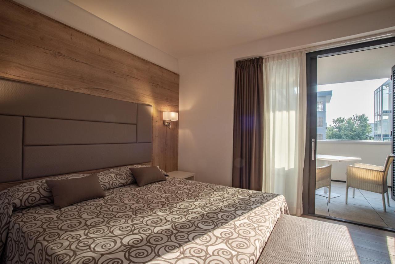Aparthotel Miramare Grado Exteriér fotografie